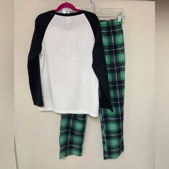 Family Pajamas: Dear Santa, Child Size 10-11 years - Picture 2 of 13